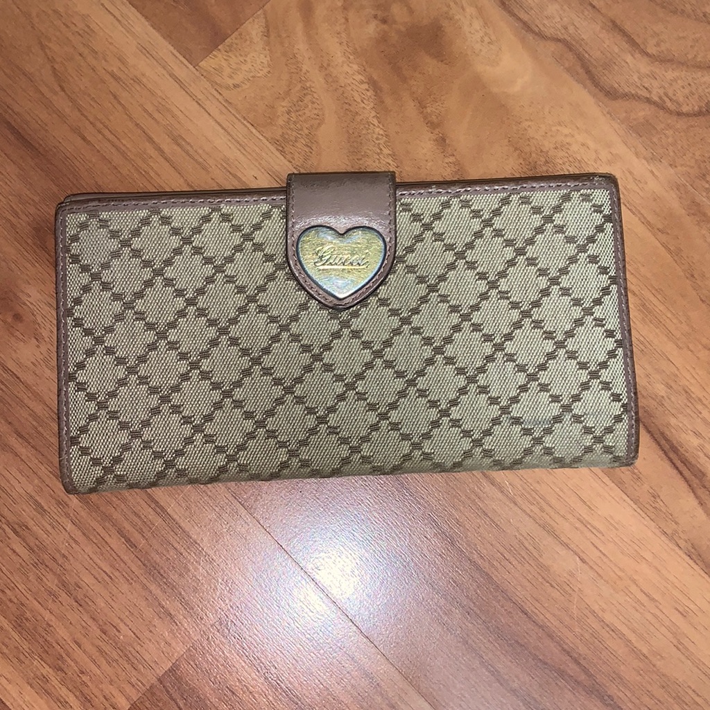 Authentic Gucci Diamant Heart Long Flap Wallet